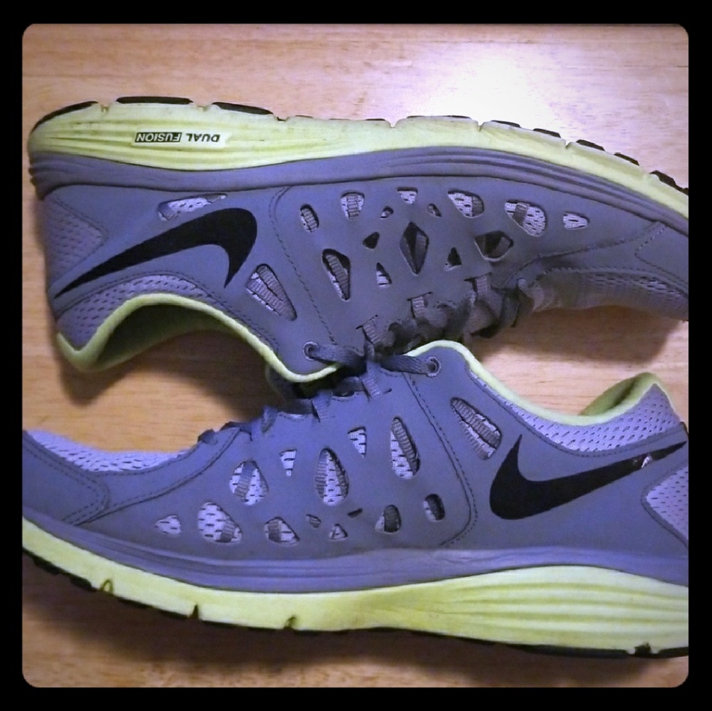 Nike Dual Fusion Run Sz 13